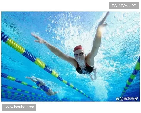 如何通过科学训练和技巧提升游泳水平实现突破性进展